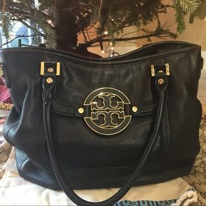 Tory Burch Amanda Hobo Bag